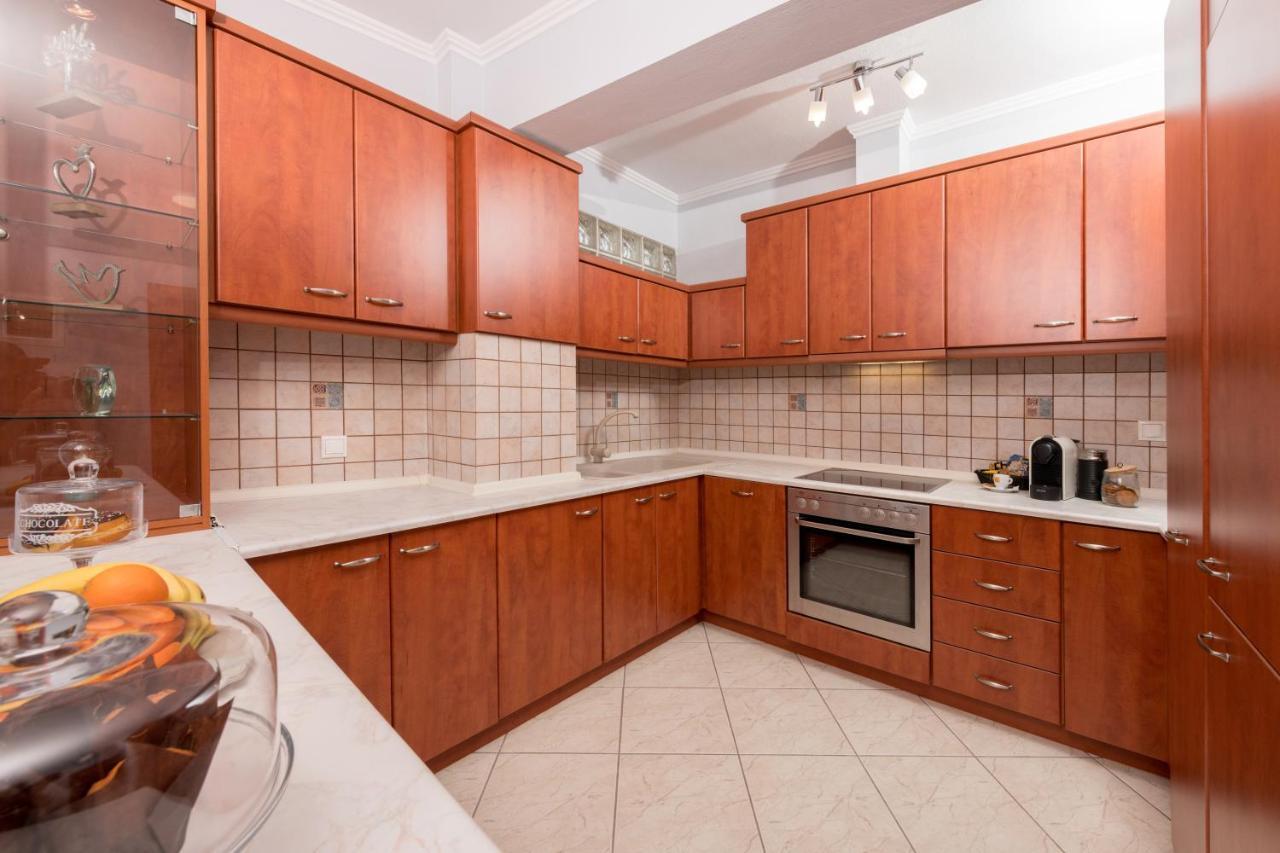 House Of Hearts Apartment Limenas  Ngoại thất bức ảnh